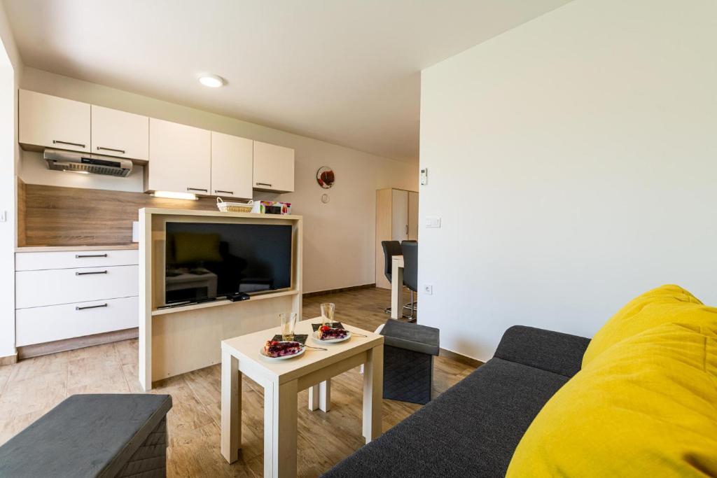 Apartmaji BANONIA photo 2