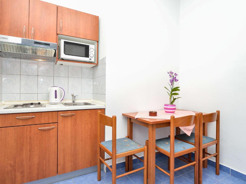 Apartment Bonex-5 by Interhome photo 2