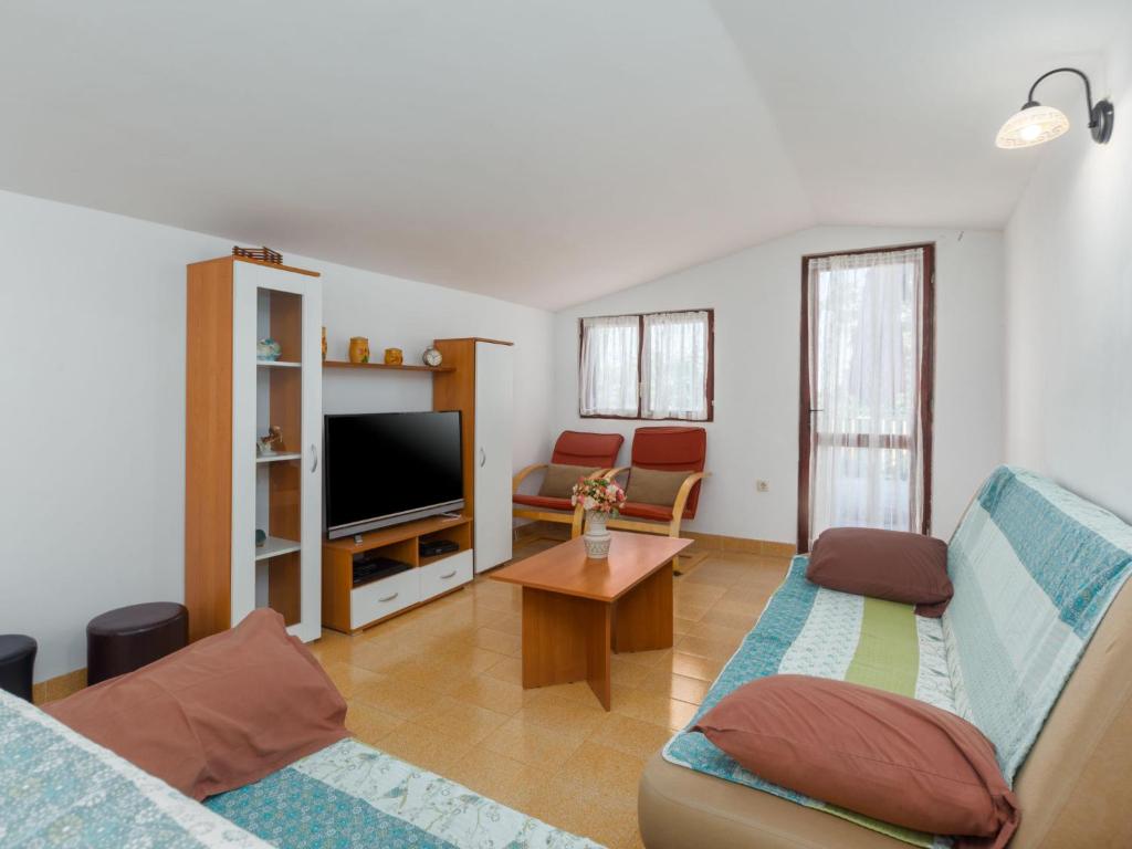 Apartment Linda - UMA210 by Interhome photo 1