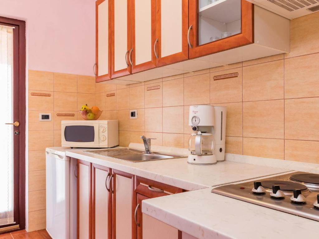 Apartment Koštro - PRC408 by Interhome photo 3