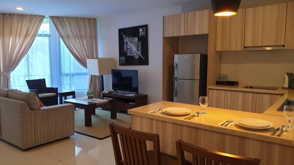 Samsuria Beach Apartment Resort photo 4