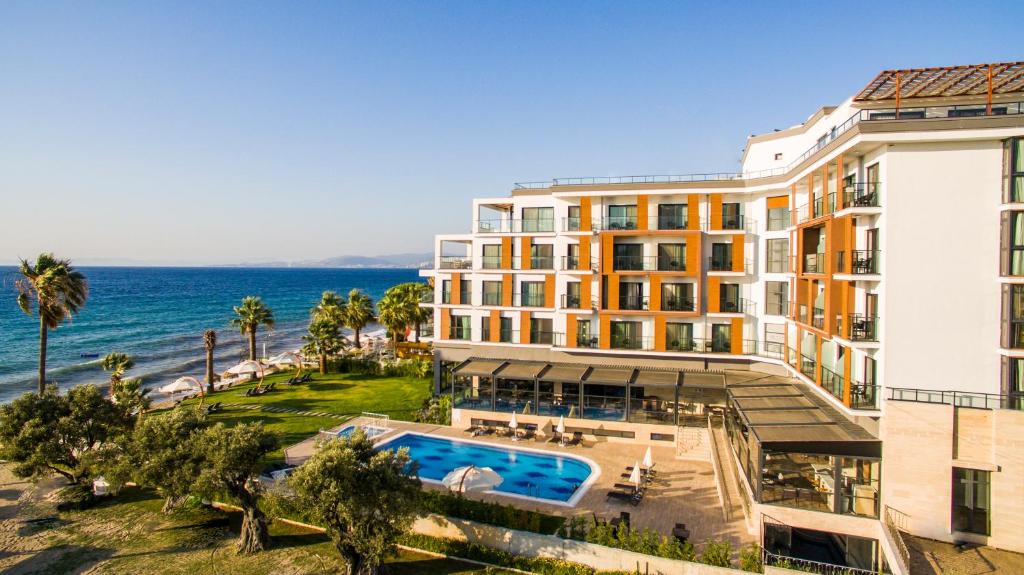 MAIA Luxury Beach Hotel & Spa photo 3