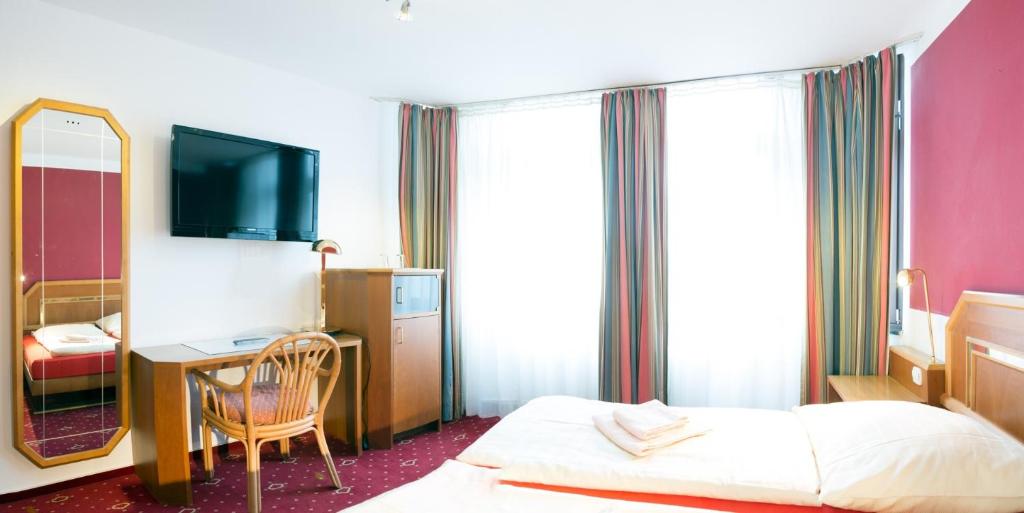 Wali's Hotel photo 1