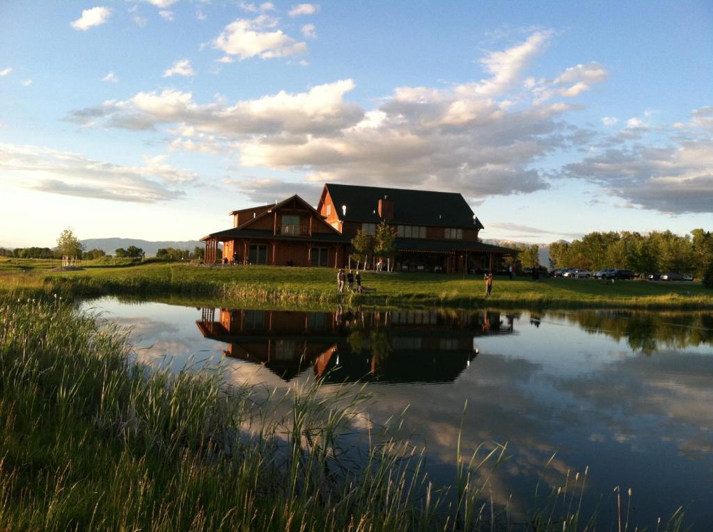 Gallatin River Lodge image
