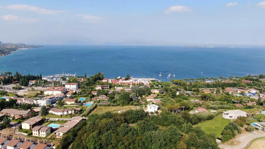 Italia Living Villa photo 4