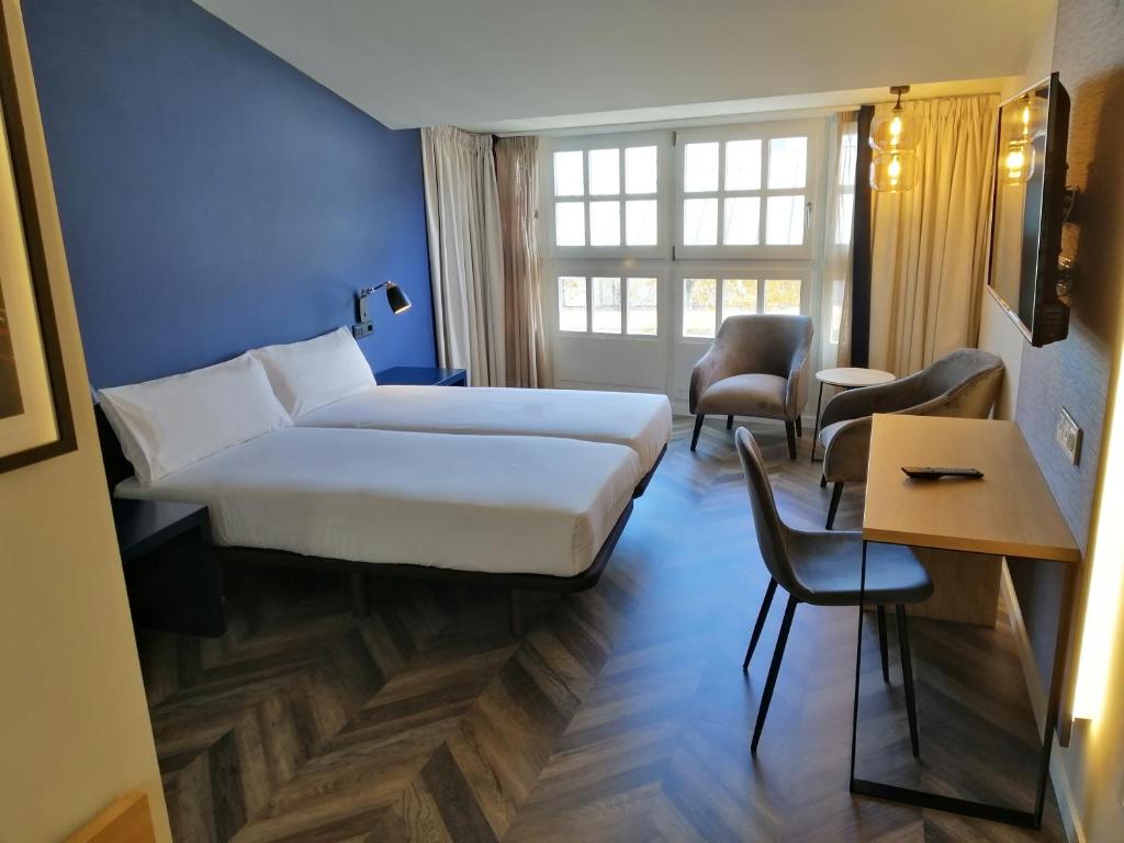Двухместный (Улучшенный двухместный номер с 1 кроватью), Hotel Alda Galería Coruña