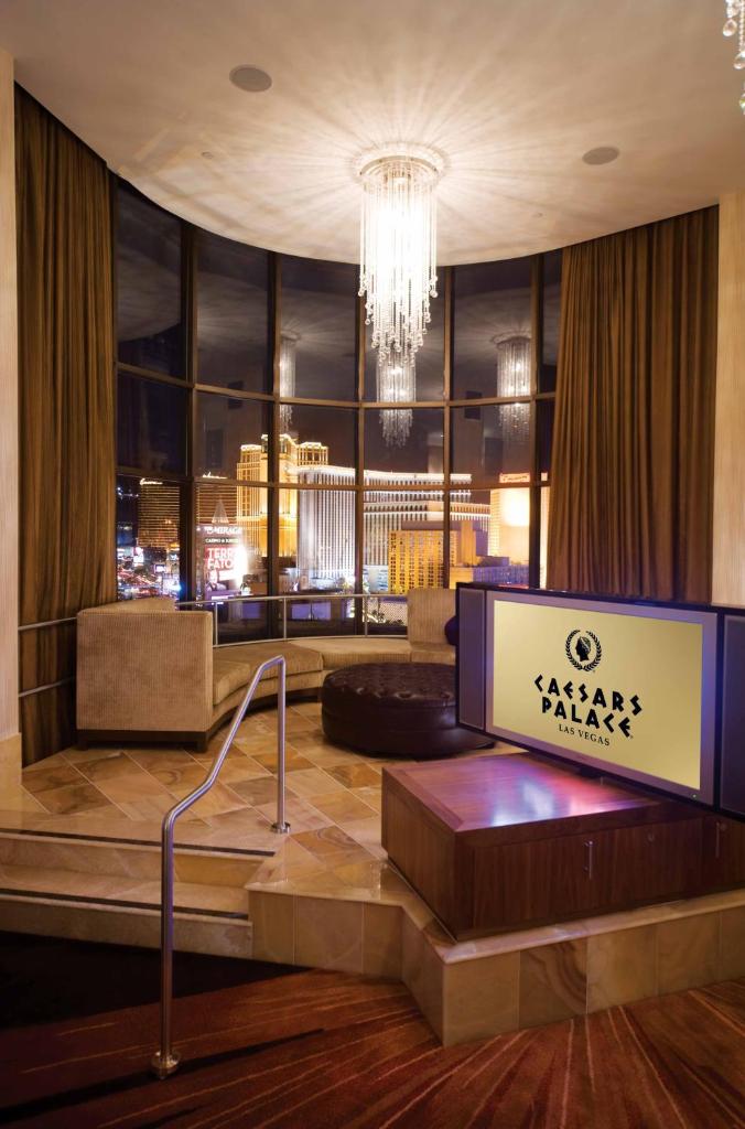 Сьюит (Двухуровневый люкс Forum Tower с 2 кроватями размера «king-size»), Caesars Palace Hotel & Casino