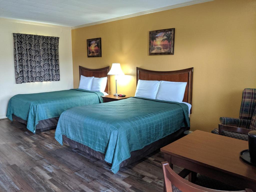 Cheerio Inn - Glennville image