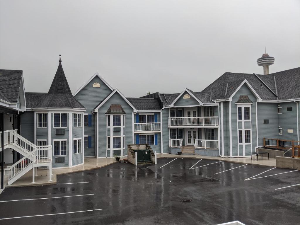 Falls Lodge & Suites photo 3