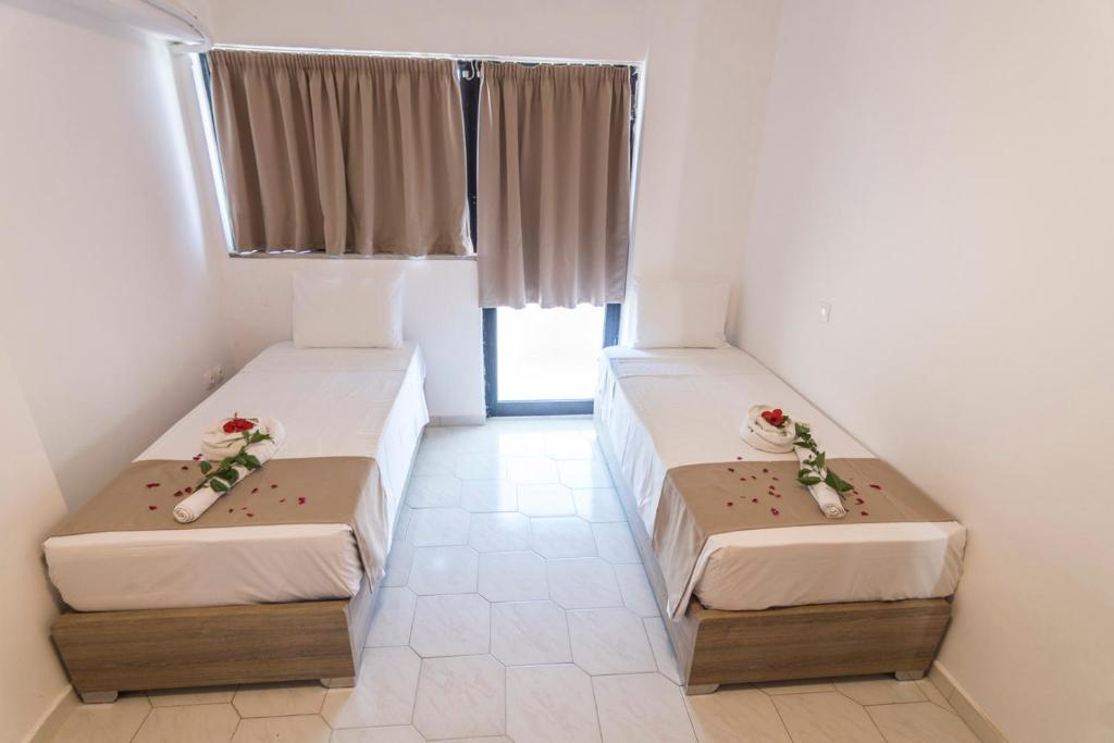 Двухместный (Двухместный номер Делюкс с 2 отдельными кроватями), Tivoli Hotel