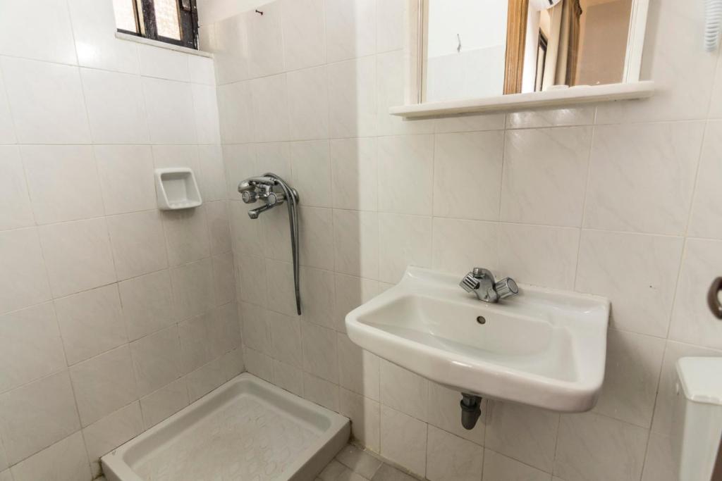 Двухместный (Стандартный двухместный номер с 1 кроватью), Tivoli Hotel