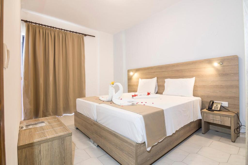 Двухместный (Двухместный номер Делюкс с 2 отдельными кроватями), Tivoli Hotel