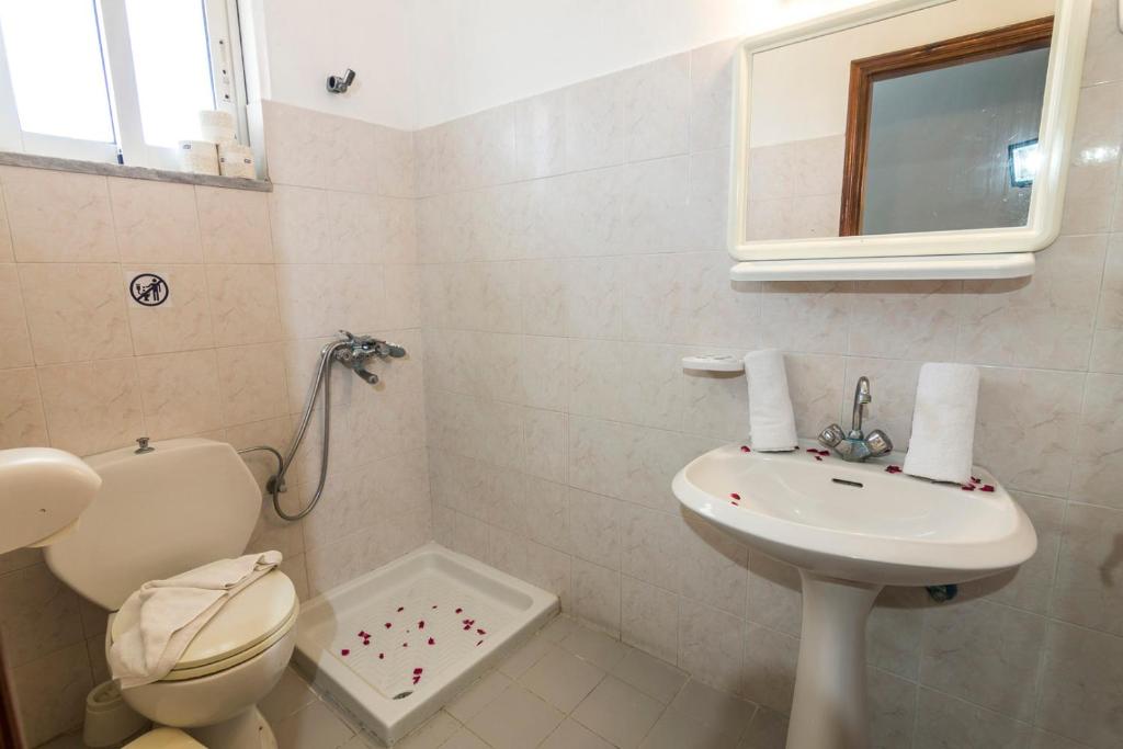 Двухместный (Двухместный номер Делюкс с 2 отдельными кроватями), Tivoli Hotel