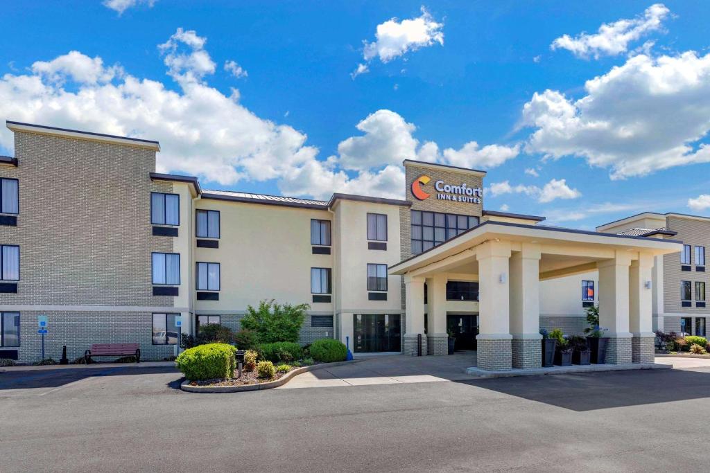 Comfort Inn & Suites Lincoln Talladega I-20 image
