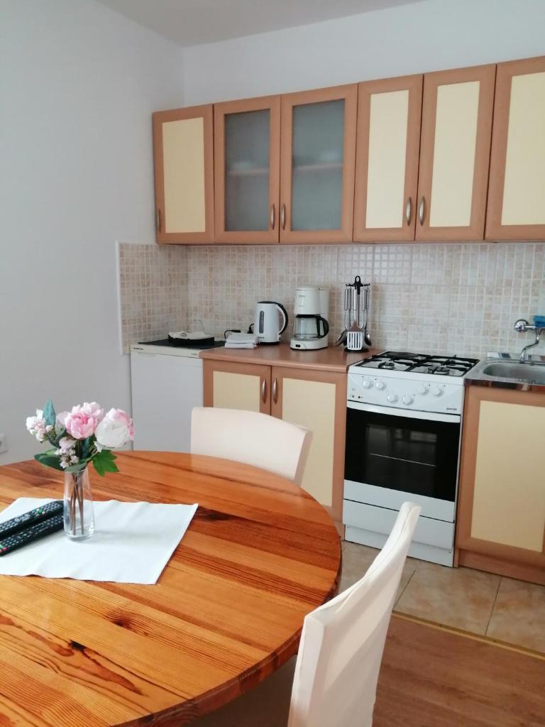 Apartments Jure photo 3