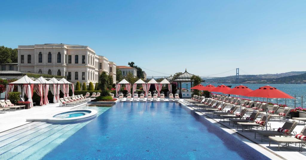 Four Seasons Hotel Istanbul at the Bosphorus photo 1