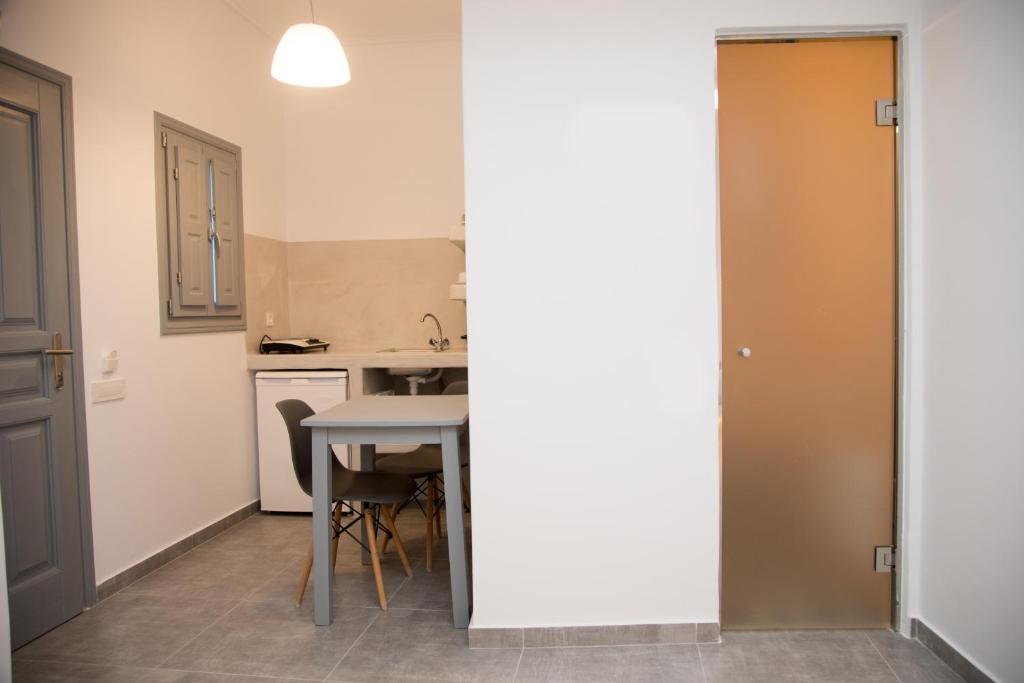 Студио (Номер-студио (5 взрослых)), Markakis Studios Fira Town
