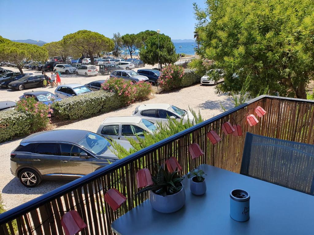 Studio accès direct à la plage photo 2