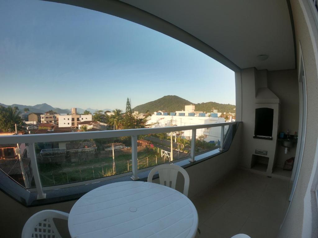 Beach House Itaguá Apartamento 1 - Em Ubatuba a 300m da orla mais charmosa, com excelente localização photo 1