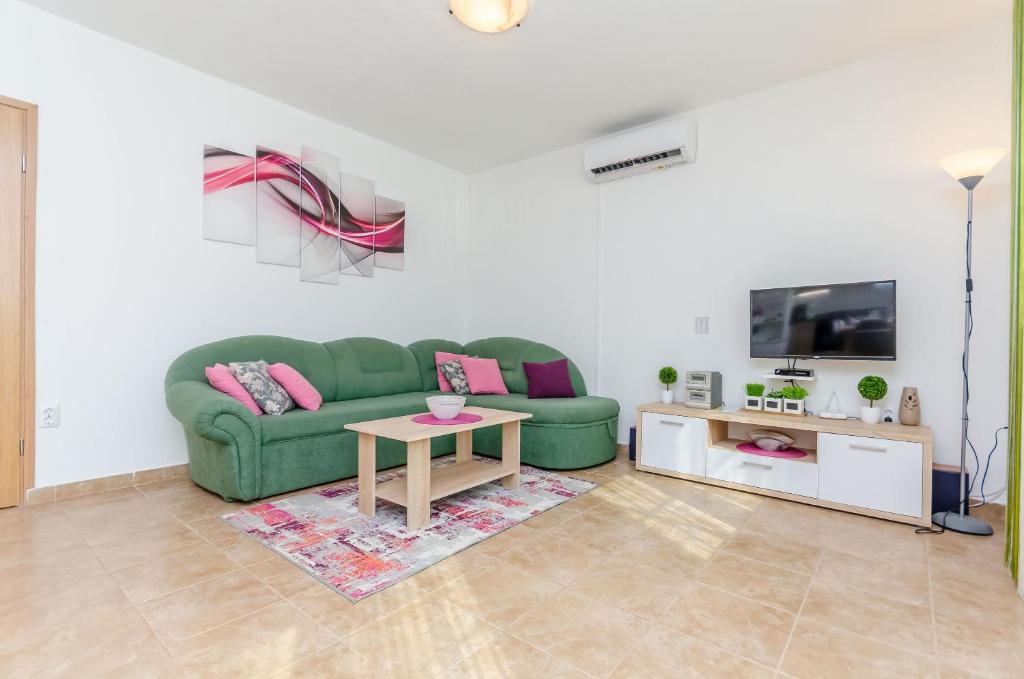 Apartment Snjezana photo 3