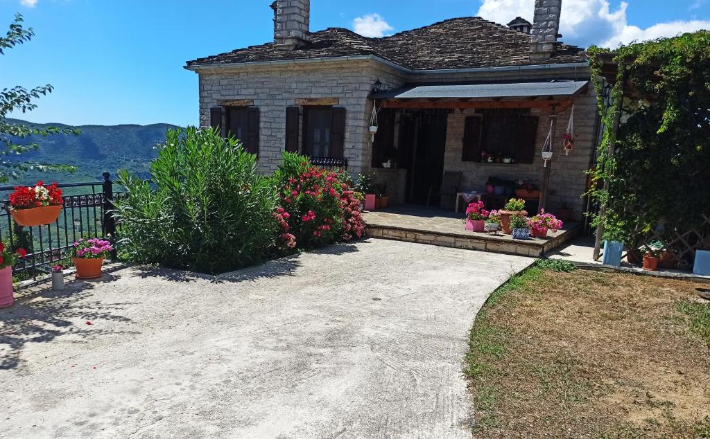 Foris House photo 1