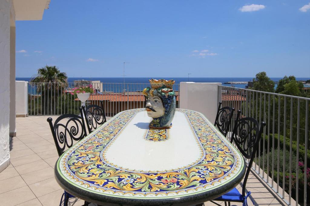 villa aurora photo 1