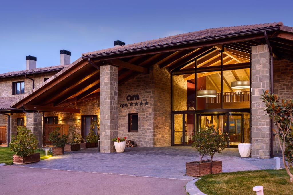 Hotel Spa Aguas de los Mallos photo 2