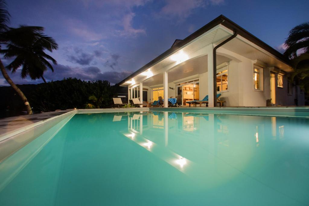 Villa Tepoe Pool and Beach photo 3