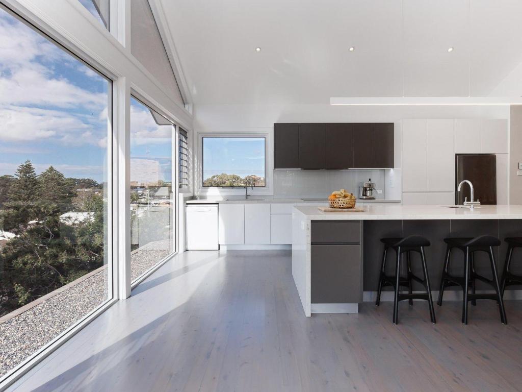 Iluka Stunning Air Conditioned house with WI FI and Water Views photo 3