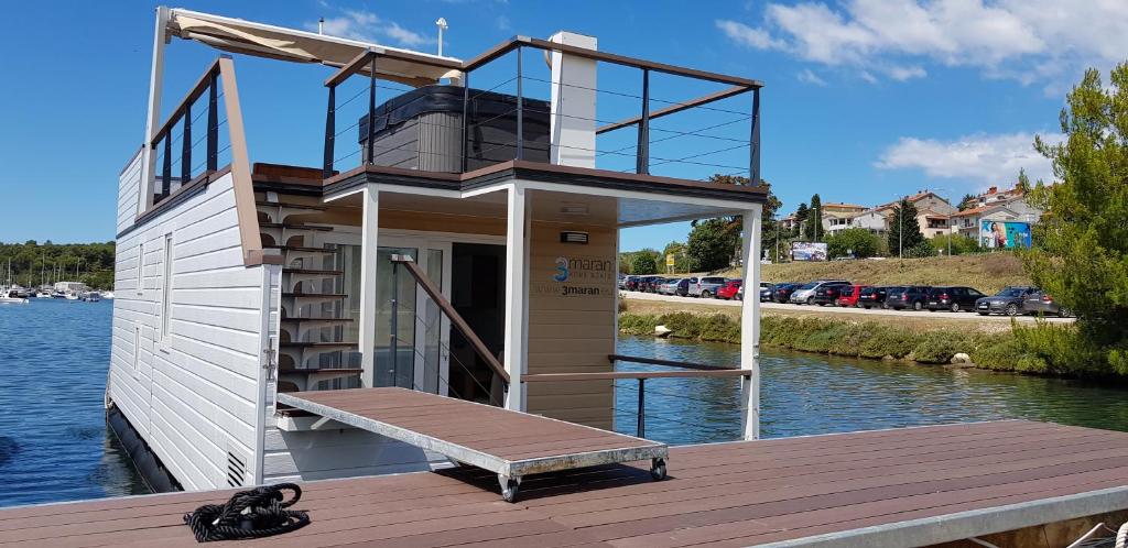 House Boat - Floating House Sofia photo 1