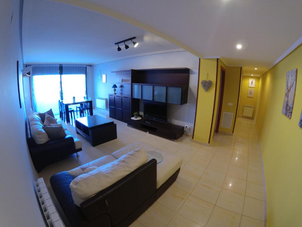 8Beds Vila-seca photo 1