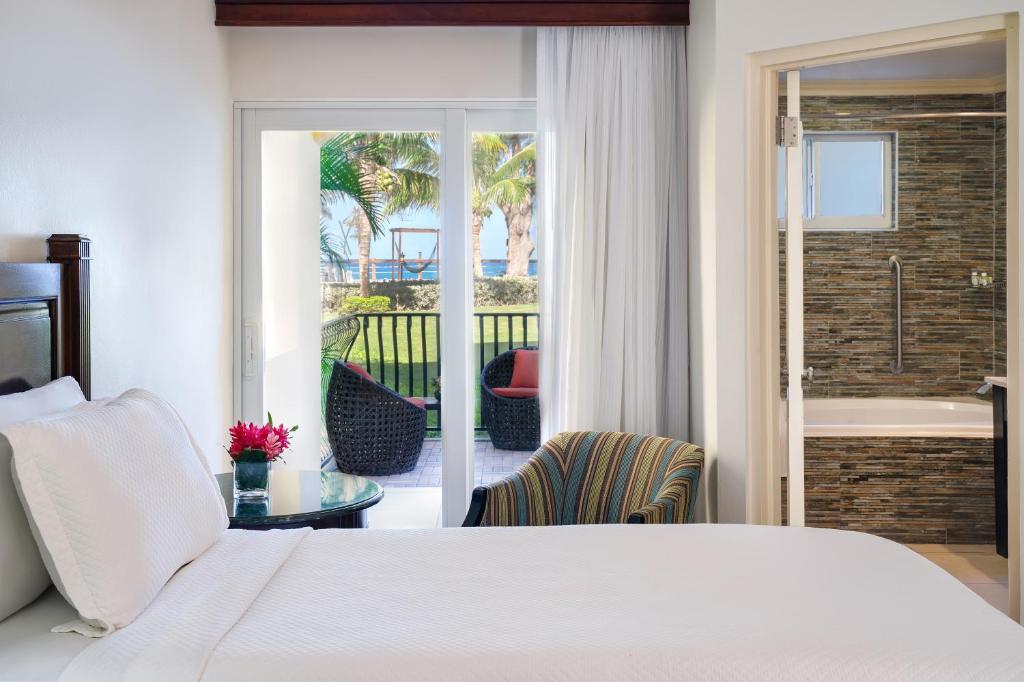 Jewel Paradise Cove Adult Beach Resort & Spa photo 1