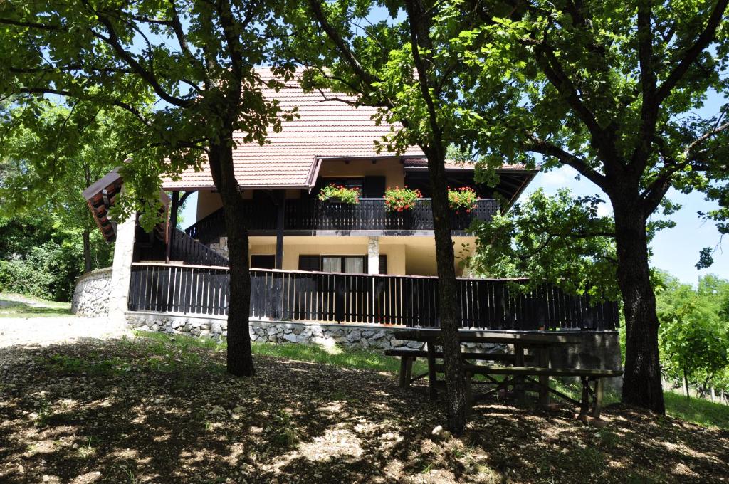 kuća za odmor Krašić photo 1