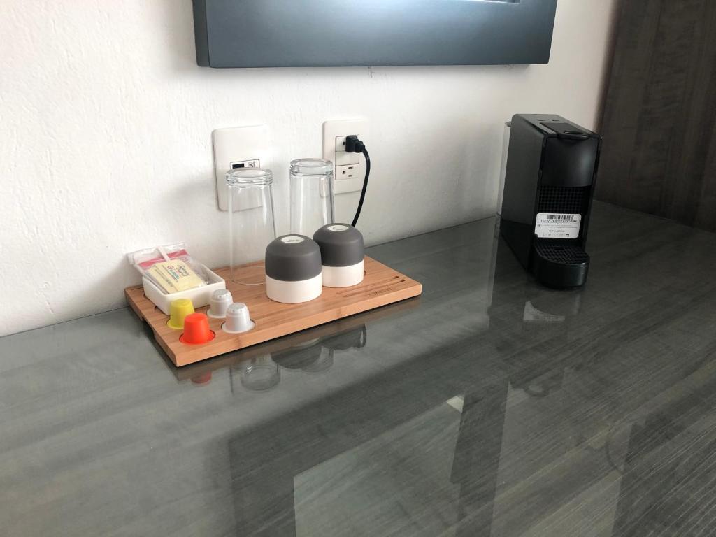 Двухместный (Номер с кроватью размера «king-size» и видом на улицу), We Hotel Aeropuerto