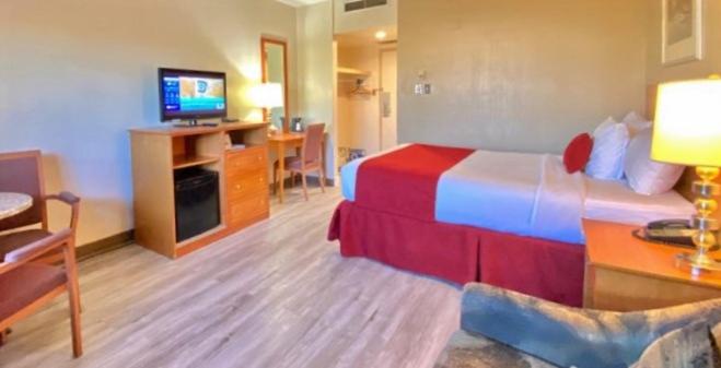 Travelodge by Wyndham Edmonton East photo 3