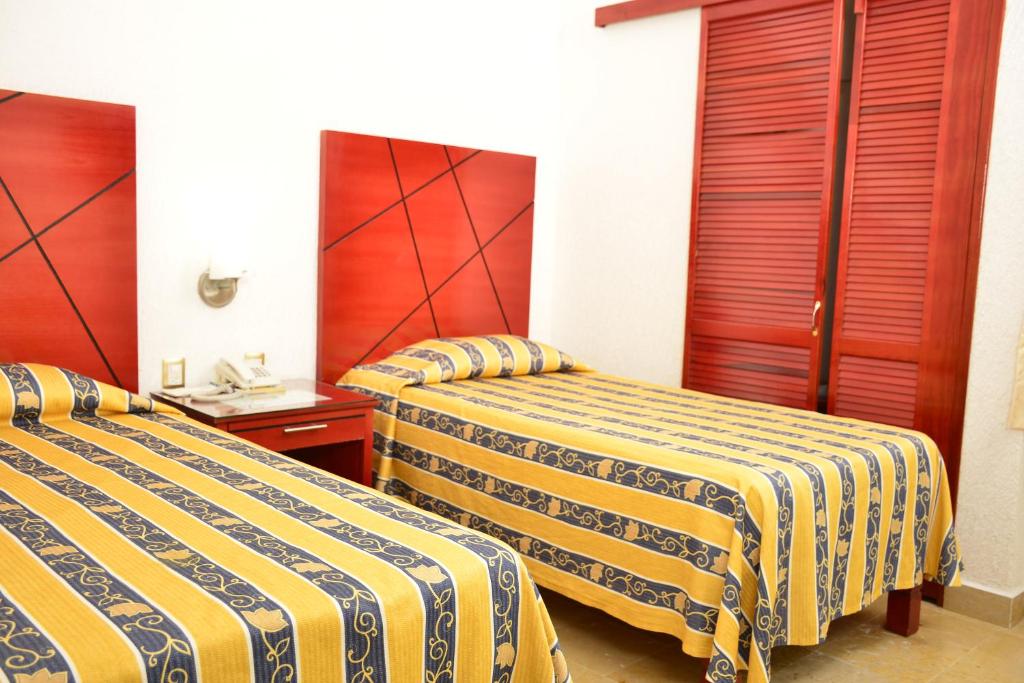 Hotel Paradise Inn photo 3