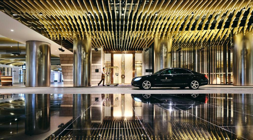 InterContinental Chongqing Raffles City, an IHG Hotel photo 3