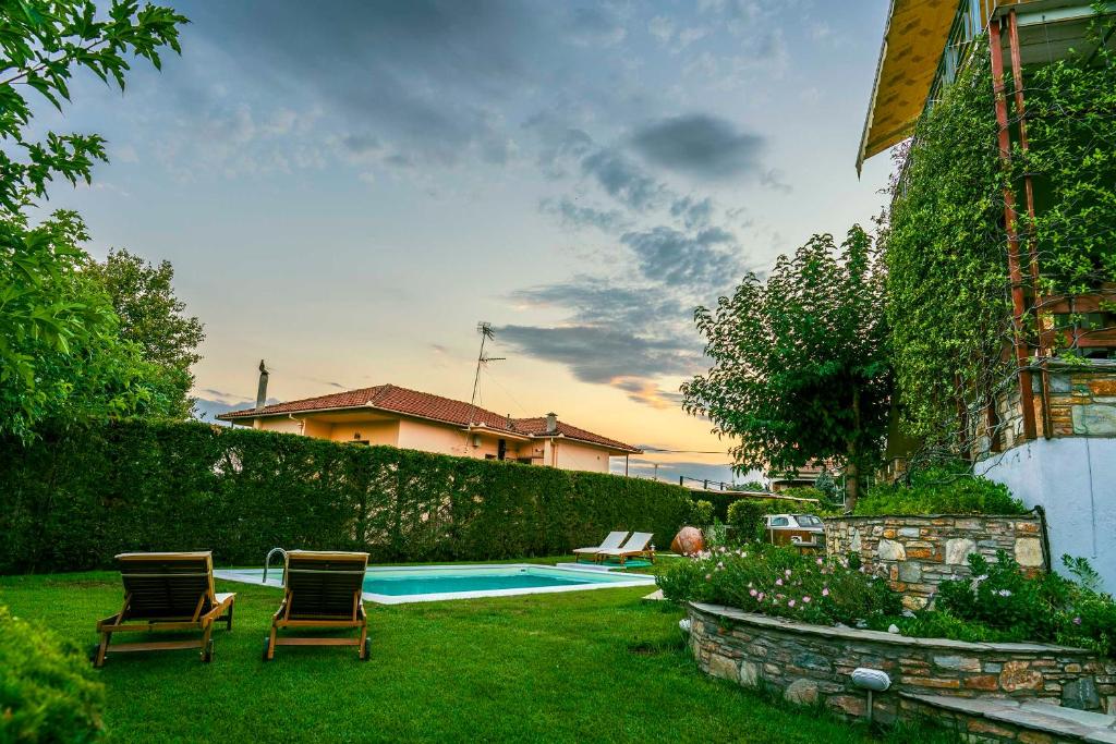 Chariklia's House with private pool photo 3