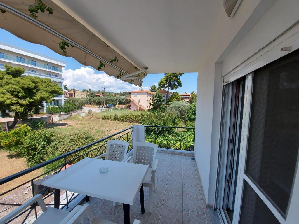 Apocalypsis Studios-Apartments photo 2