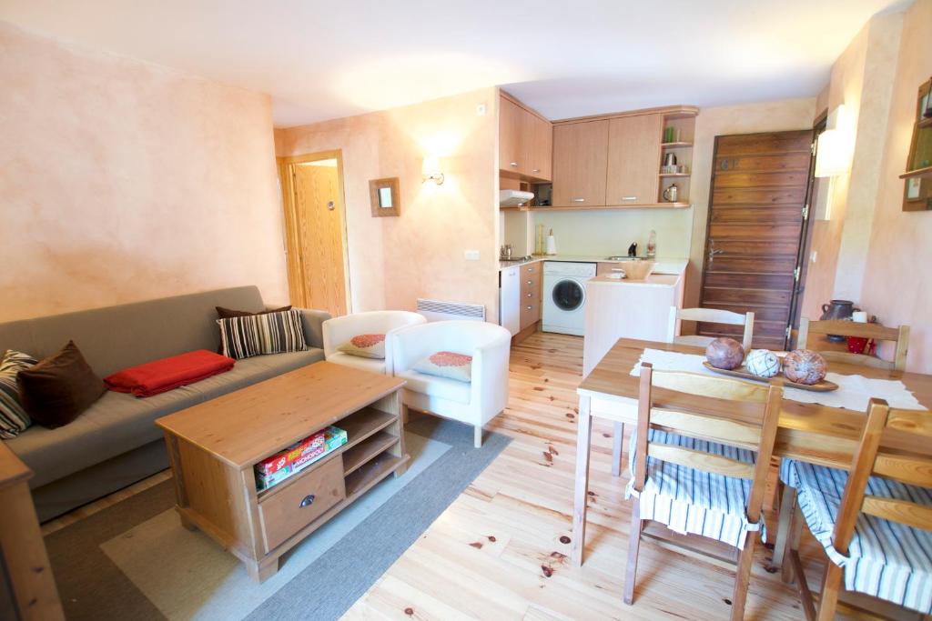 Apartamento con jardín Err photo 4