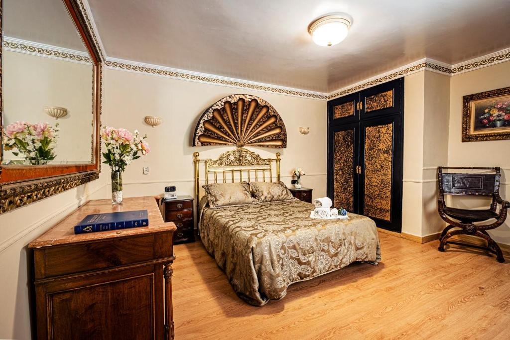 Hotel Gines photo 3