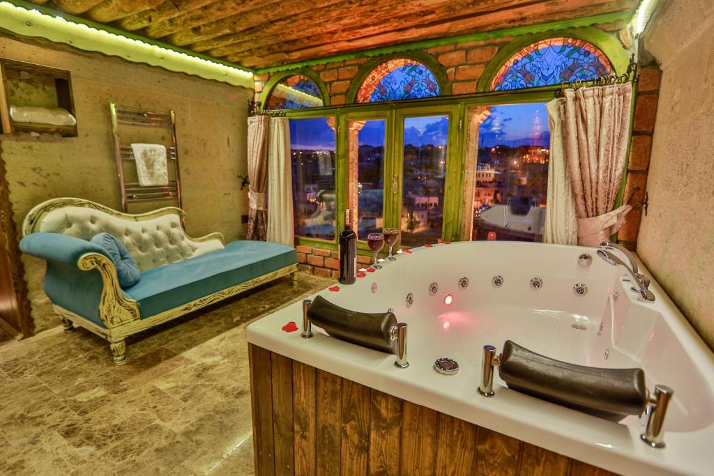 Casia Cave Suites Room Type - Suite with City View