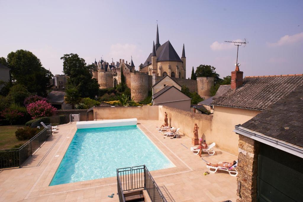Hotel Spa Le Relais Du Bellay photo 2