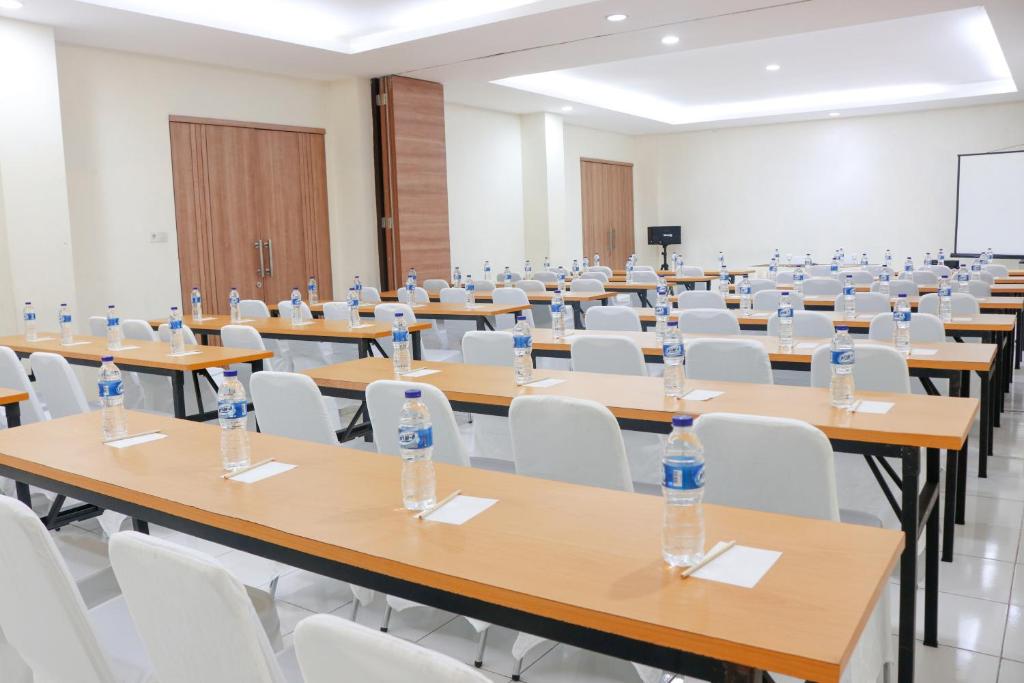 LeGreen Suite Ratulangi photo 2