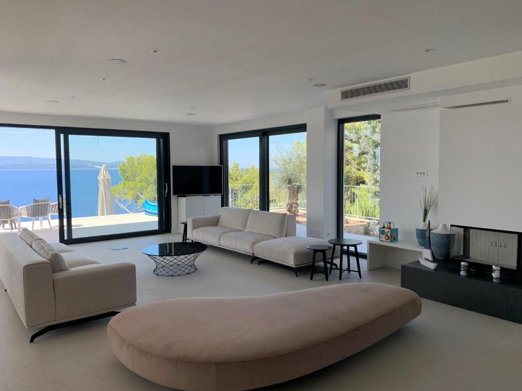 Villa Colomba a luxury villa in Brela, seafront photo 2