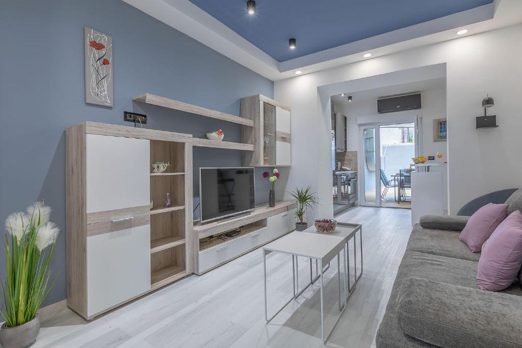 Arena Blue Dream - modern apartment with terrace photo 2