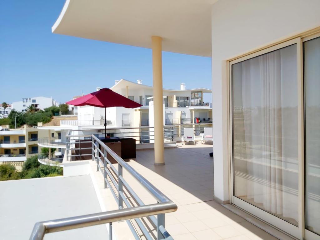 Sea View Penthouse in Albufeira photo 1
