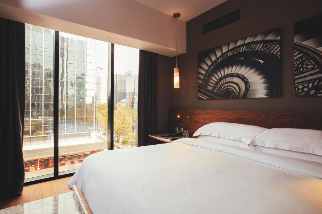 Сьюит (Представительский люкс), Krystal Grand Suites Insurgentes