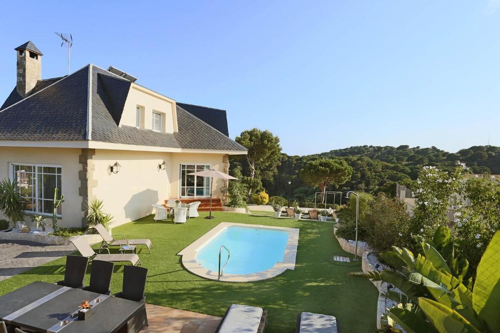 Homestay Villa Estrella - Costa Brava photo 4