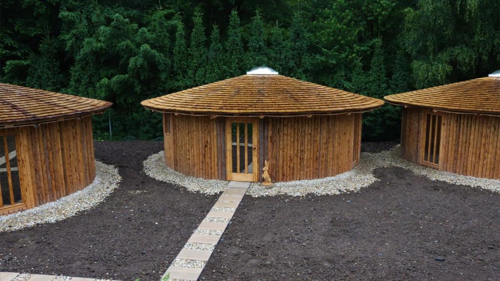 Glamp V Hluboké - Yurts and Wooden Houses photo 3